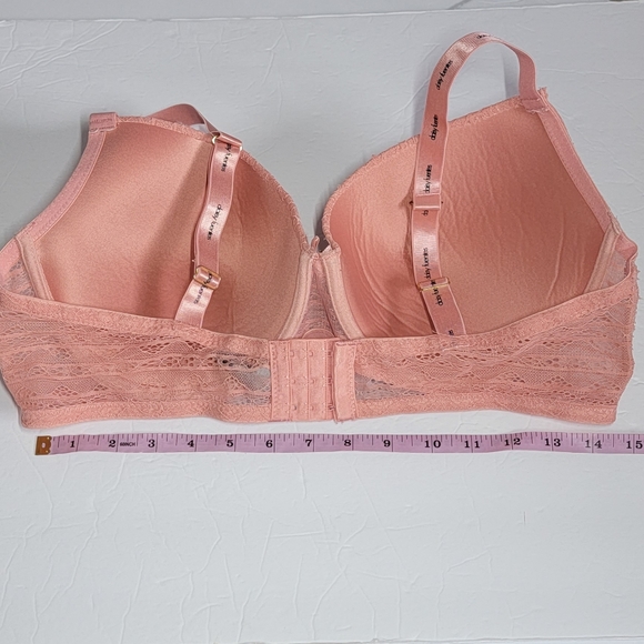 Daisy Fuentes Underwire Bra/ 42D - Picture 3 of 13